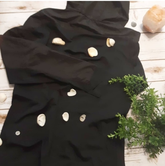 Lululemon Luon Tech Plus Rain Jacket - Picture 6 of 8